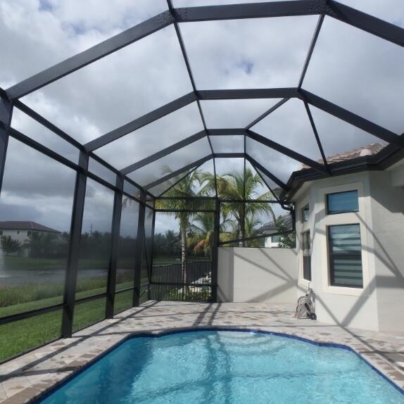 Écran en fibre de verre en PVC de 6 à 9 pieds de longueur 30 m/100 pieds résistant aux ravageurs pour piscine extérieure et patio