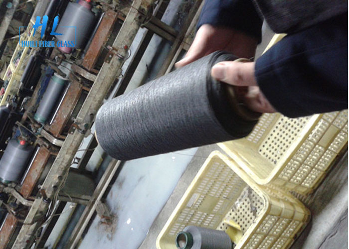 Excellente résistance à l'eau E Glass 34tex 1/0 fils en fibre de verre revêtus de PVC dans un emballage en carton