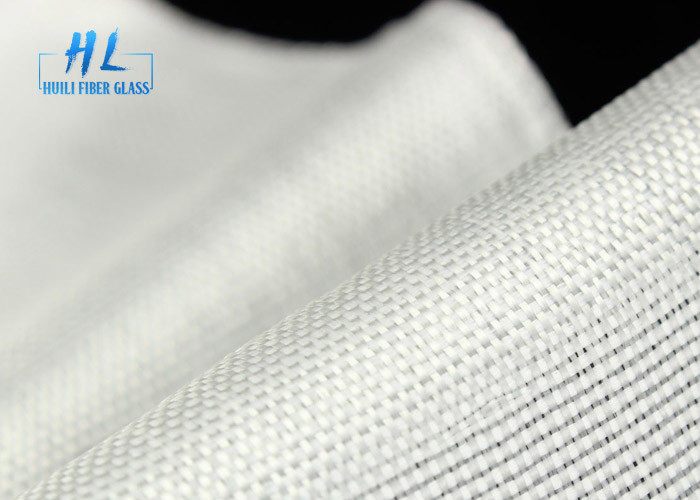 Vêtement en fibre de verre lisse en E tissé en fibre de verre 200 grammes en rouleau Tissu en fibre de verre blanc sans alcalis