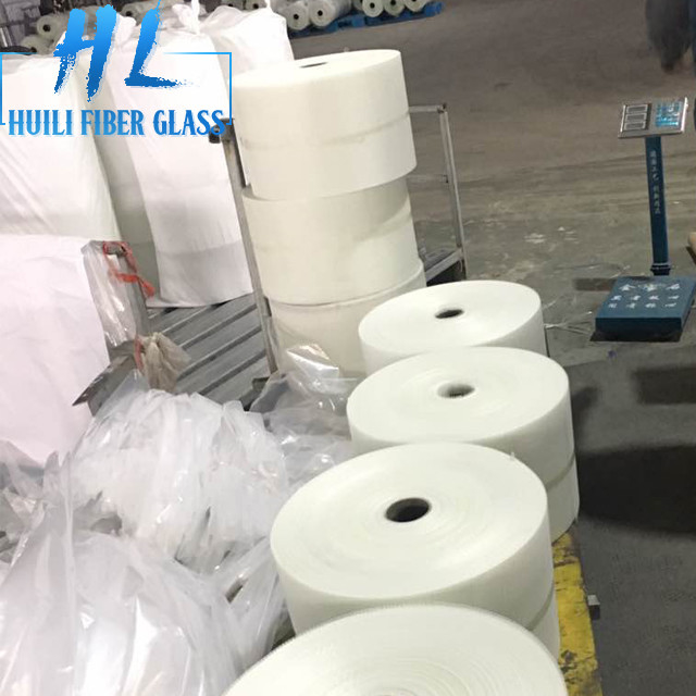 maille résistante Rolls de fibre de verre d'alcali de tissu de produits de fibre de verre de 5x5mm 80GSM 60GSM pour la mosaïque