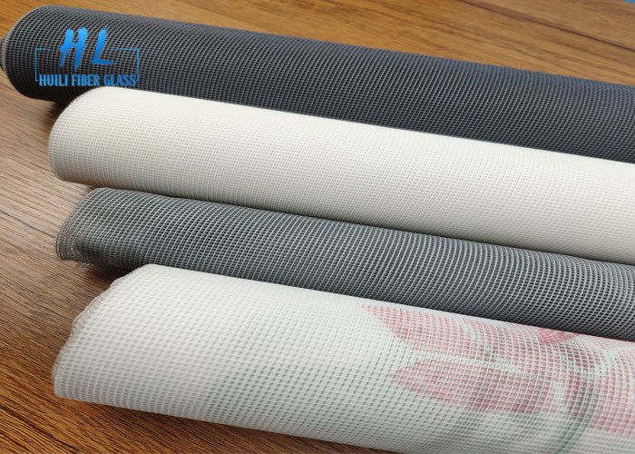 Tissu en denim en polyester de coton noir avec résistance aux UV Tissu simple 300N/5cm Résistance à la traction