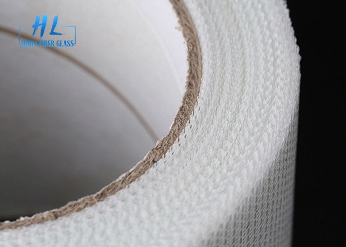 La bande auto-adhésive blanche de maille de fibre de verre de 9*9 8*8 pour couvrir la cloison sèche joint